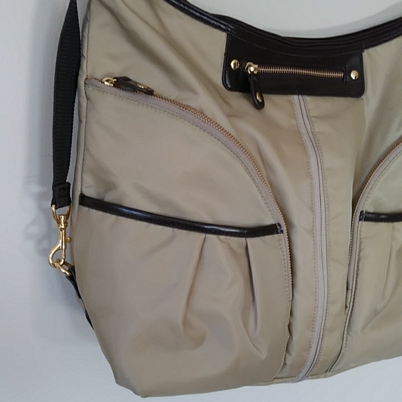 Skip Hop Versa Expandable Diaper Bag Khaki Brown - Picture 4 of 16